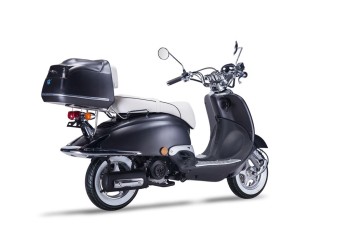 TECHNO CLASSIC 2.0 RETRO ROLLER 50ccm mattschwarz mit Topcase und weisser Sitzbank